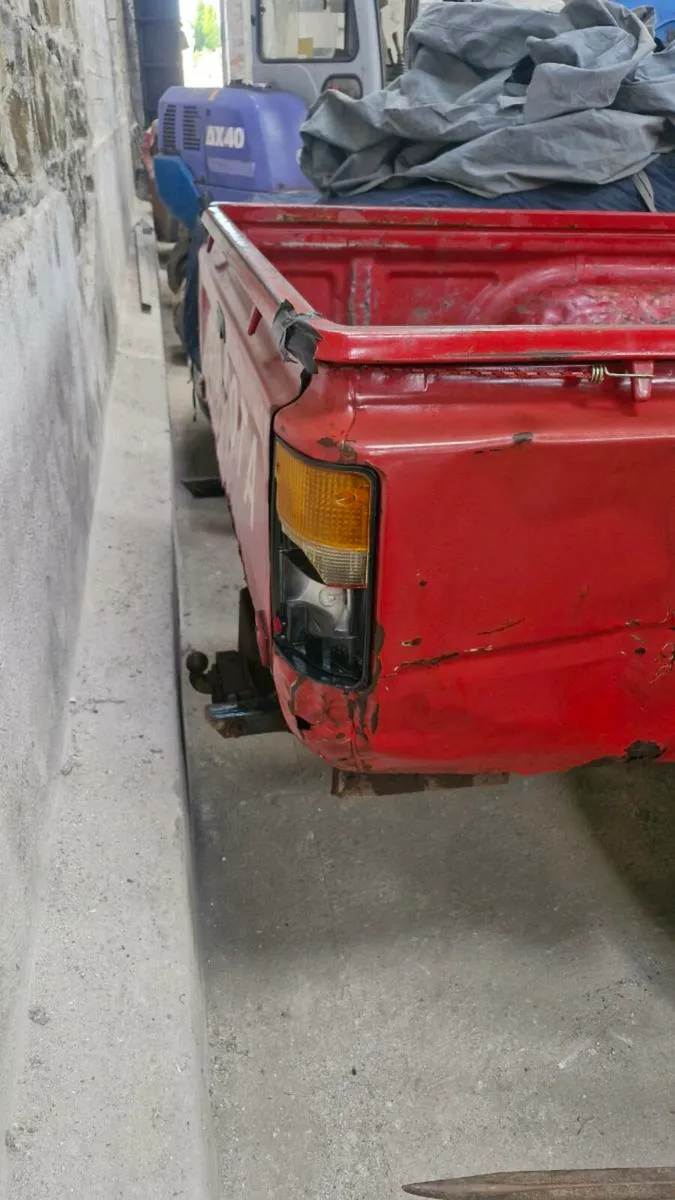 Toyota hilux - Image 4