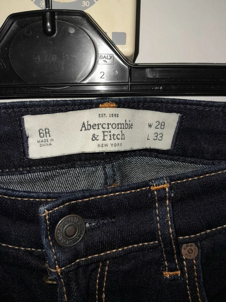 Abercrombie and Fitch Jeans - Image 3