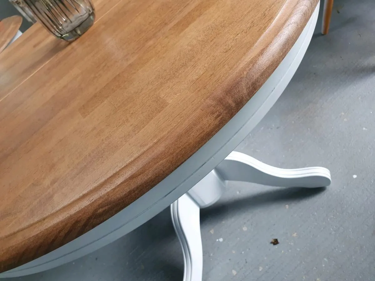 6 seater extendable solid oak - Image 3