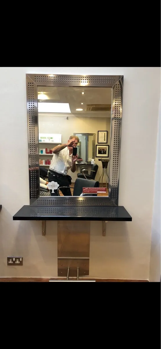 Custom made salon station - Image 2