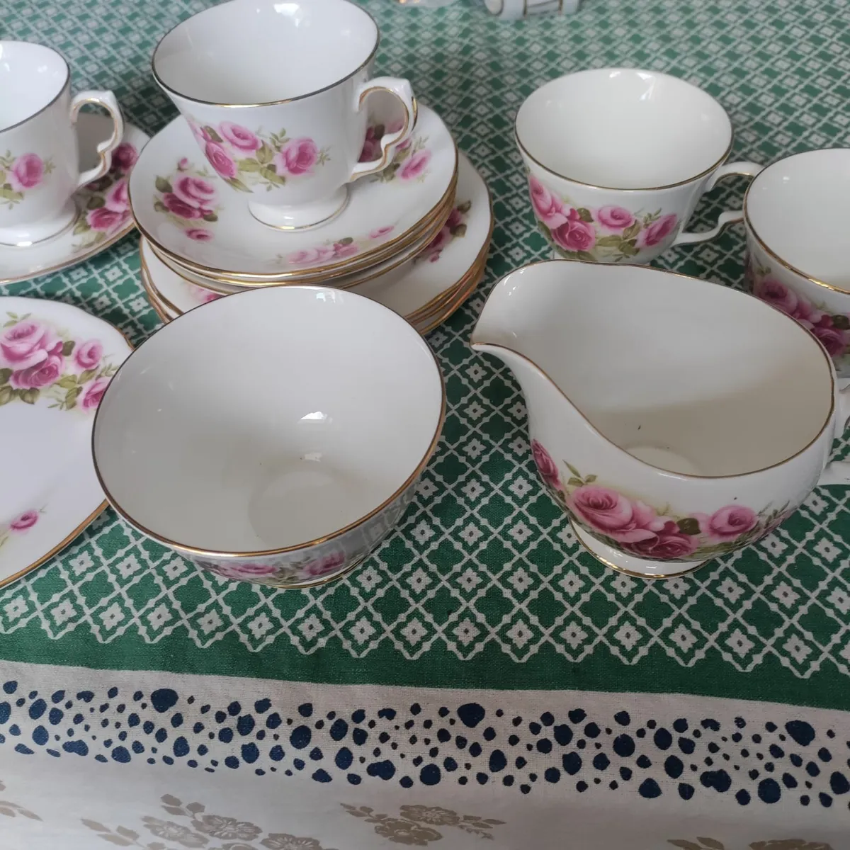 Vintage pottery - Image 1