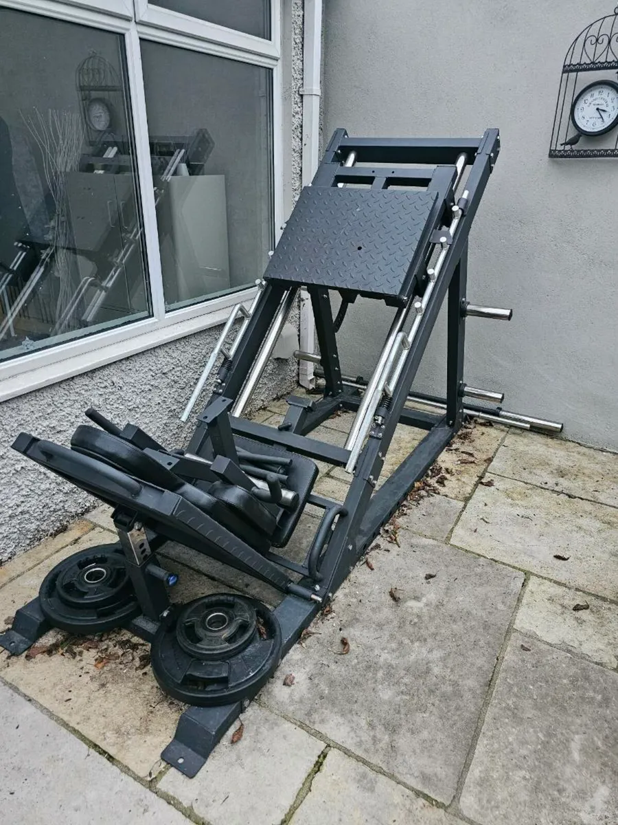 Bolt Hack Squat Machine - Image 1