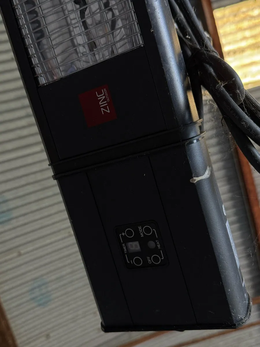 Electric overhead or wall heater - plug in - Image 1