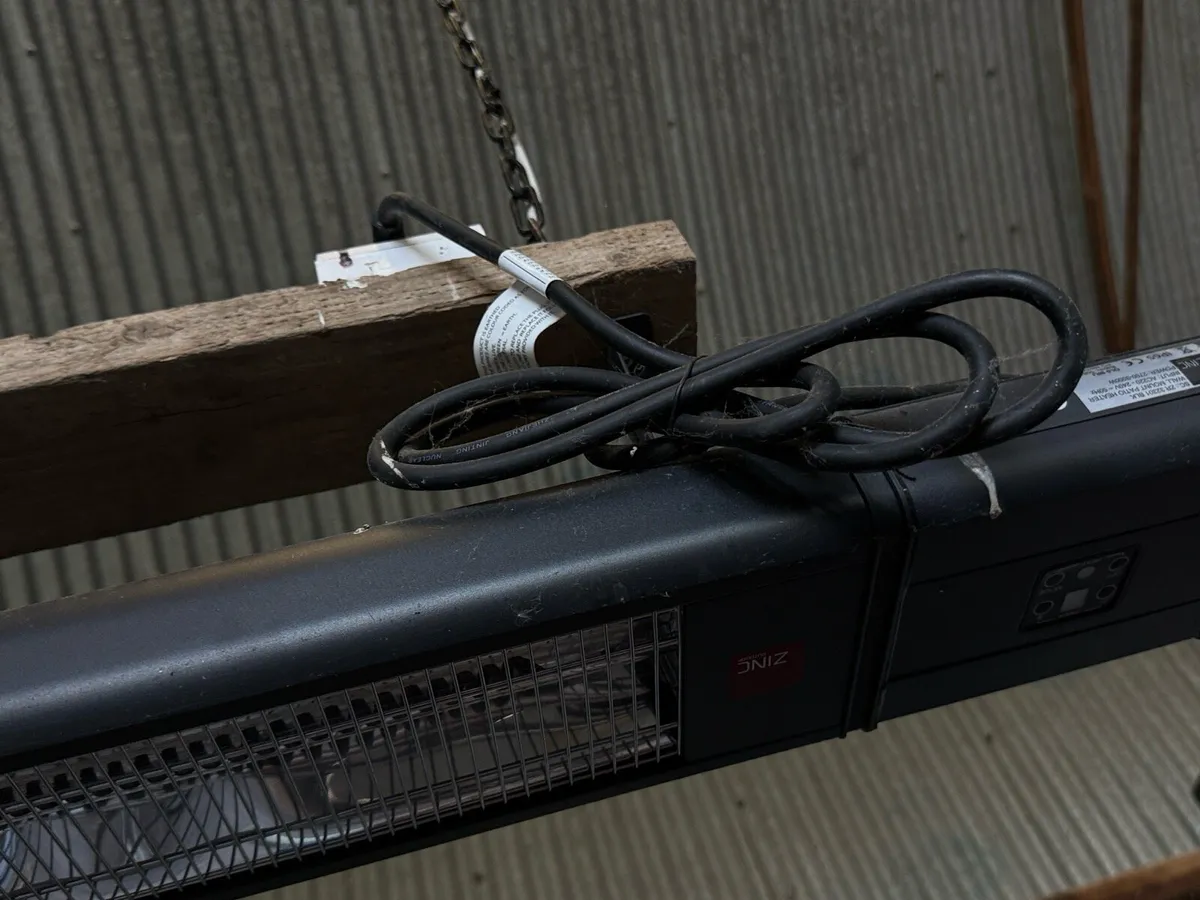Electric overhead or wall heater - plug in - Image 3