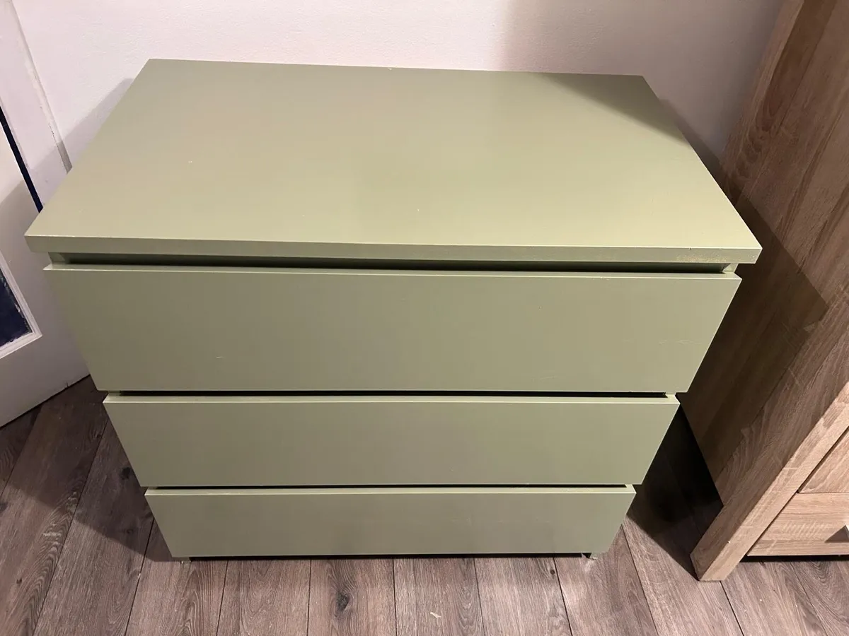 Chest of drawers - Image 1