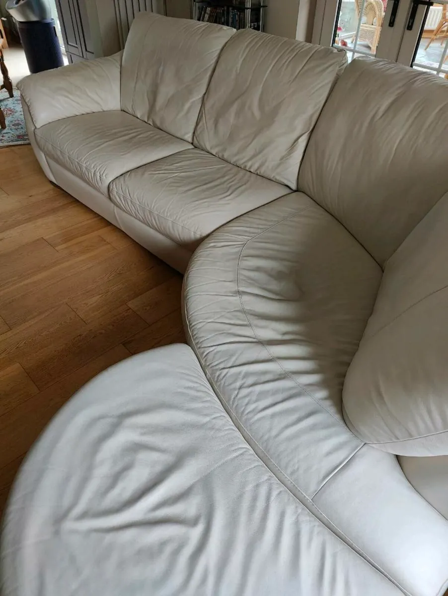 Leather Corner couch and foot stool - Image 4