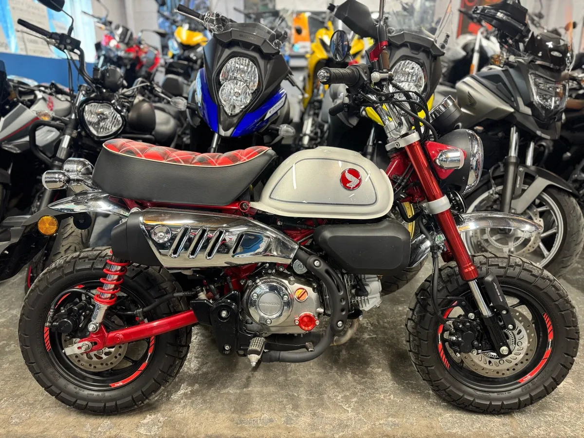 232 Honda Monkey 125 only 1000 klms!!! - Image 1