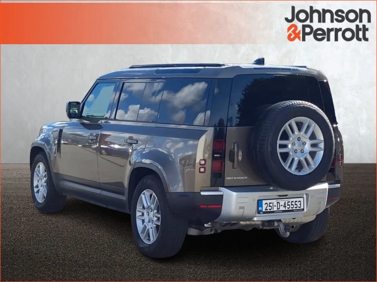 Land Rover Defender Defender 3.0 D S 2 My25 Hard - Image 3
