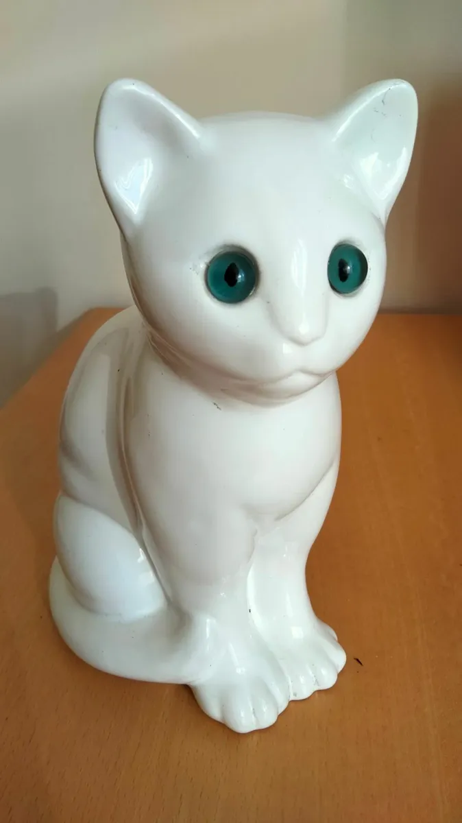 Cat ornament