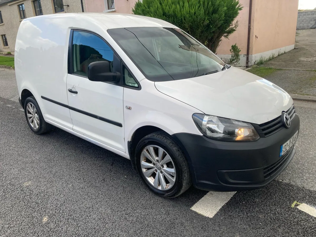 2013 vw caddy Cvrt 08/26 (3950 euro) - Image 1