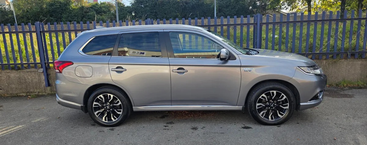 Mitsubishi Outlander 2018 - Image 2