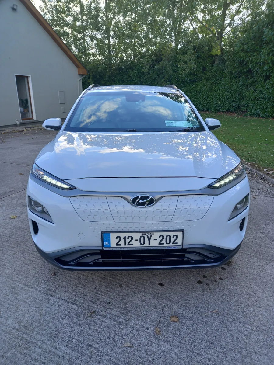 2021 Hyundai KONA Electric - Image 3