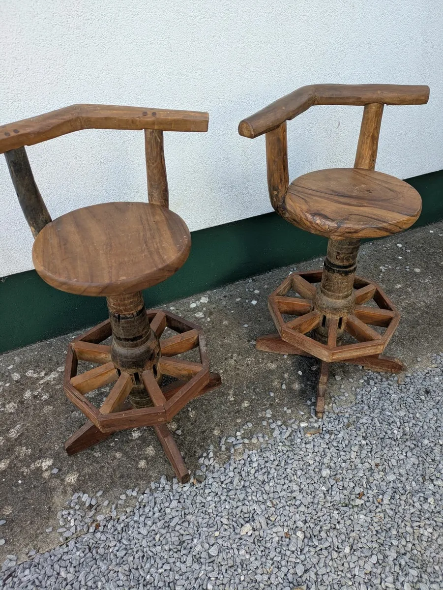 Two bar stools in good condition - Image 2
