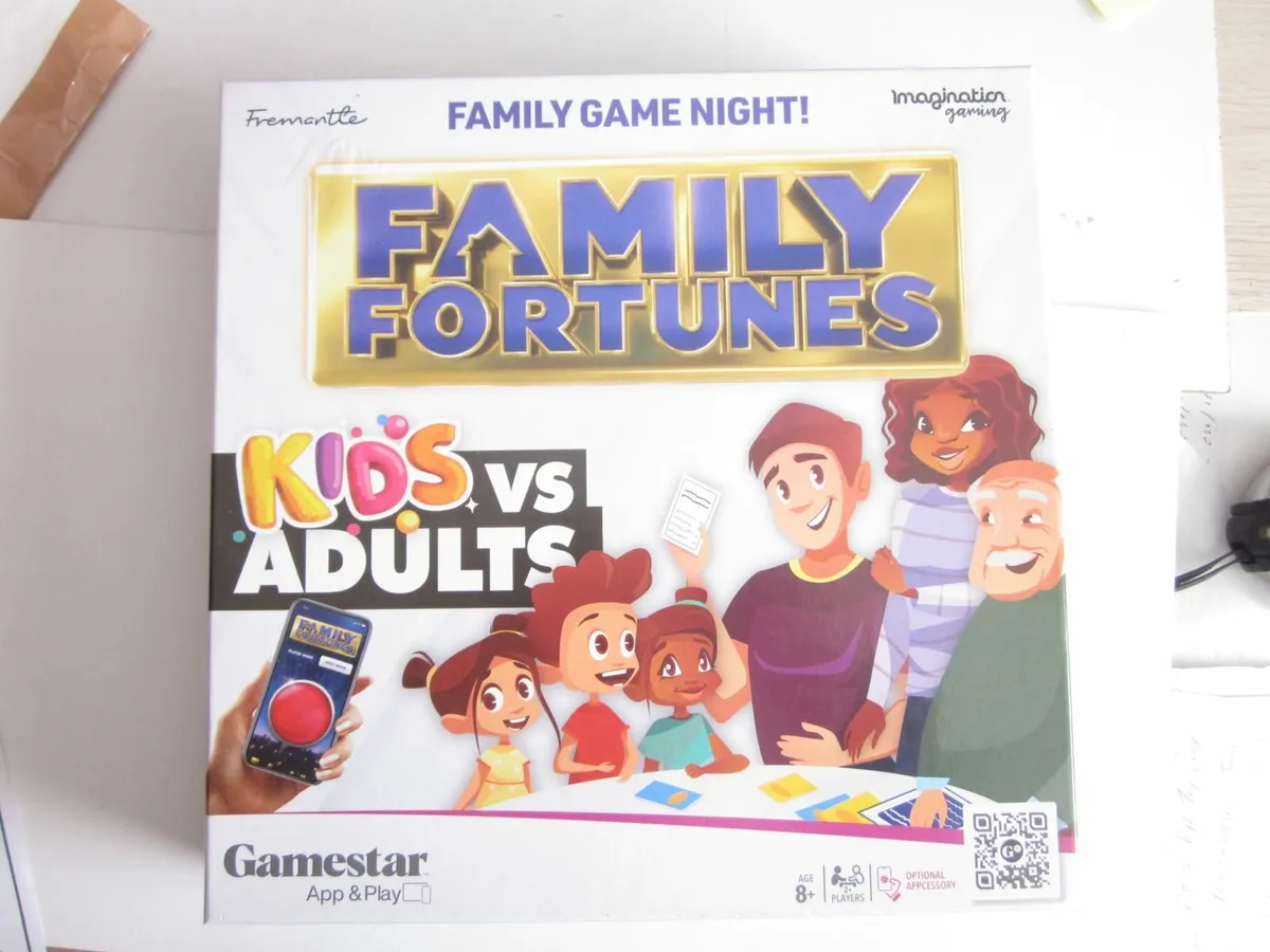 Family Fortunes Kid's Vs Adults - Image 1
