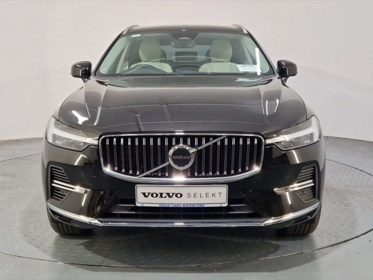 Volvo XC60 T6 Phev Core Bright - Image 3