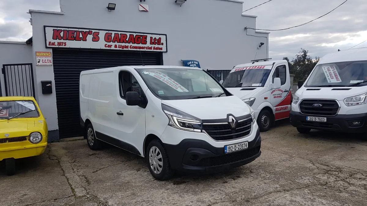 Renault Trafic 192D NEW MODEL 2.0LT 49KM VAT INVOI - Image 1