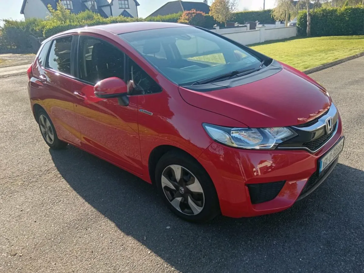 Honda Fit Petrol/Hybrid 2017 v.low km's - Image 1