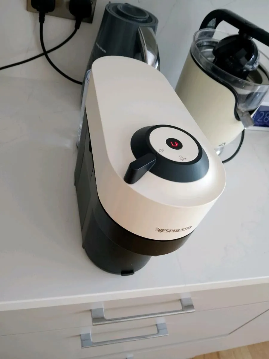 Nespresso machine - Image 1