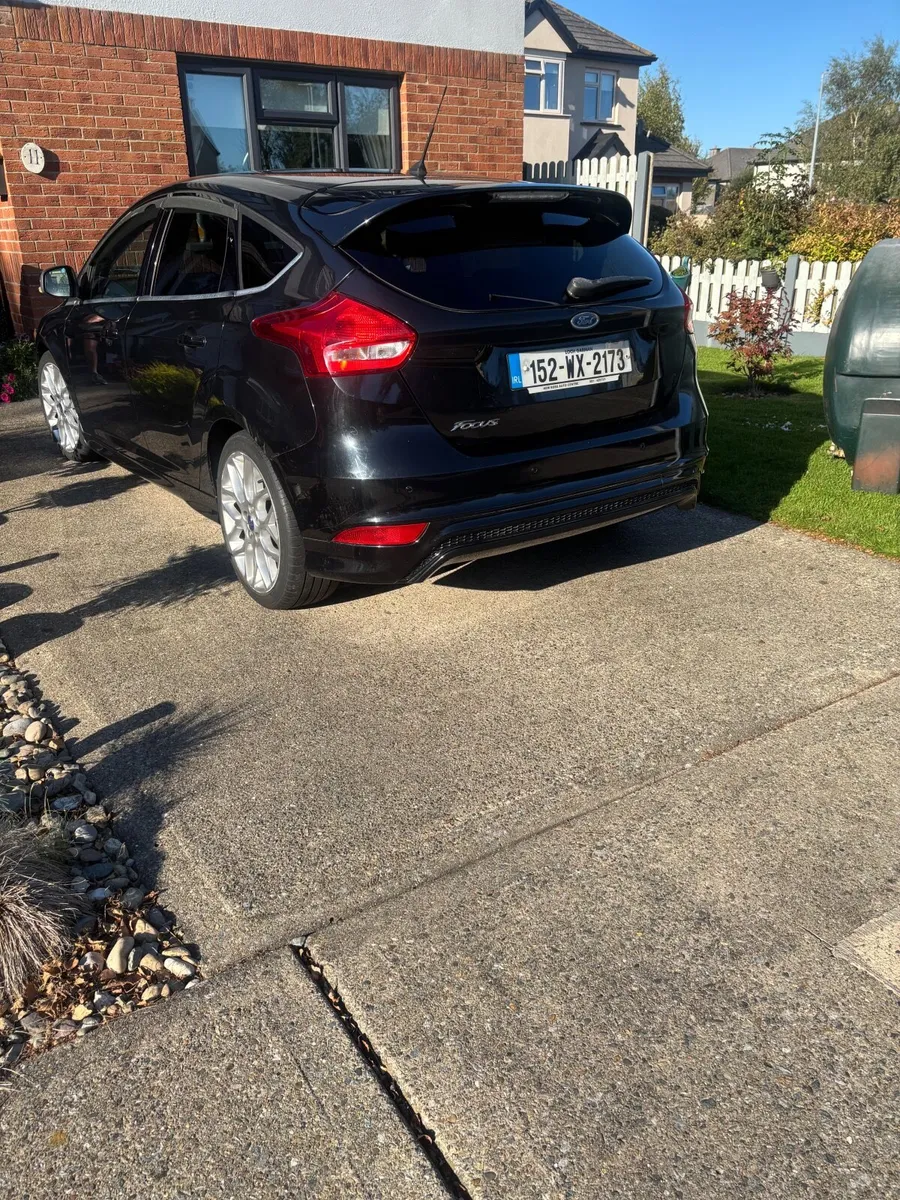 Ford Focus 2015 - Image 2