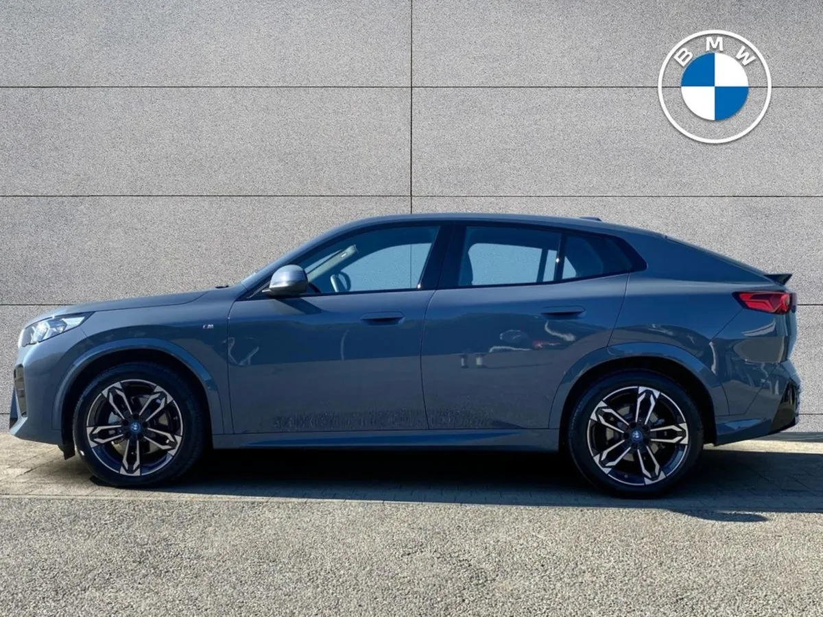 BMW iX2 Edrive20 M Sport - Image 4