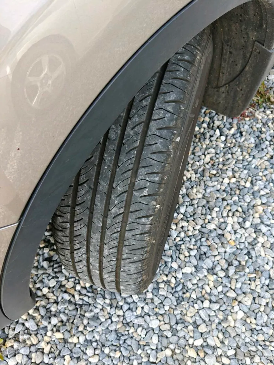 Nissan Qasqai 2012 - Image 4