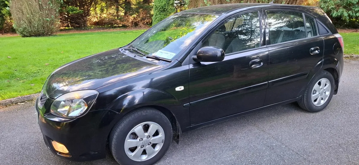 11 Kia Rio,    "Diesel,        NCT 2/26 - Image 3