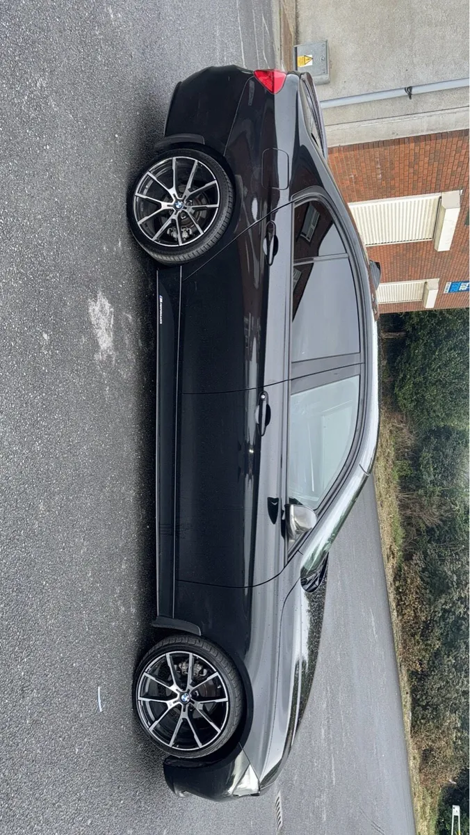 2017 BMW 320 D SPORT - BLACK EDITION - 2 YEARS NCT - Image 3