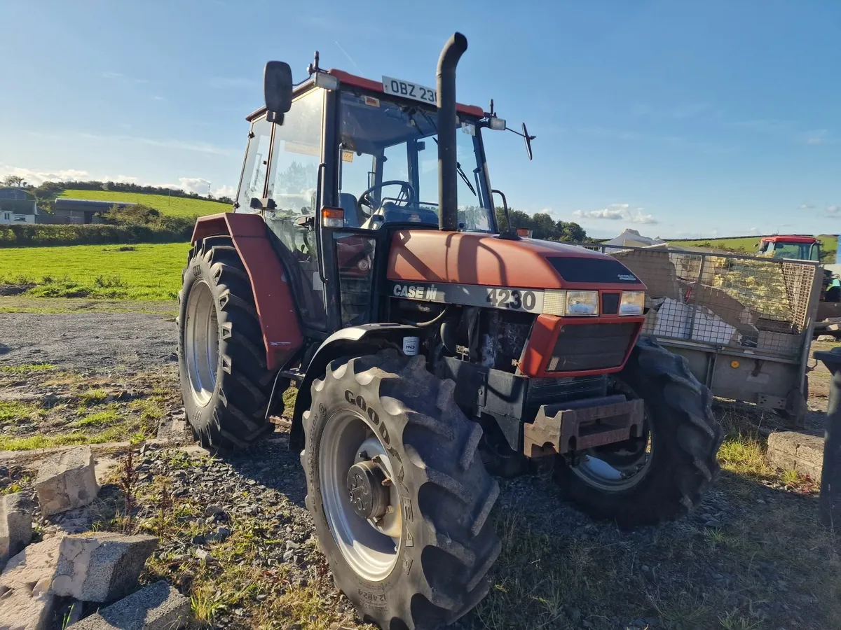 Case 4230 Tractor - Image 1
