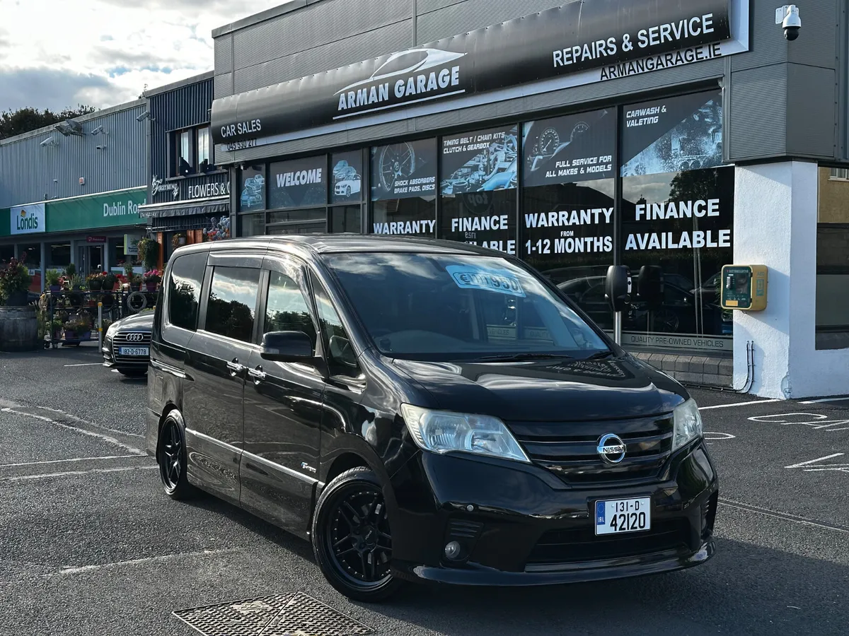 Nissan Serena 2013 AUTO - Image 1