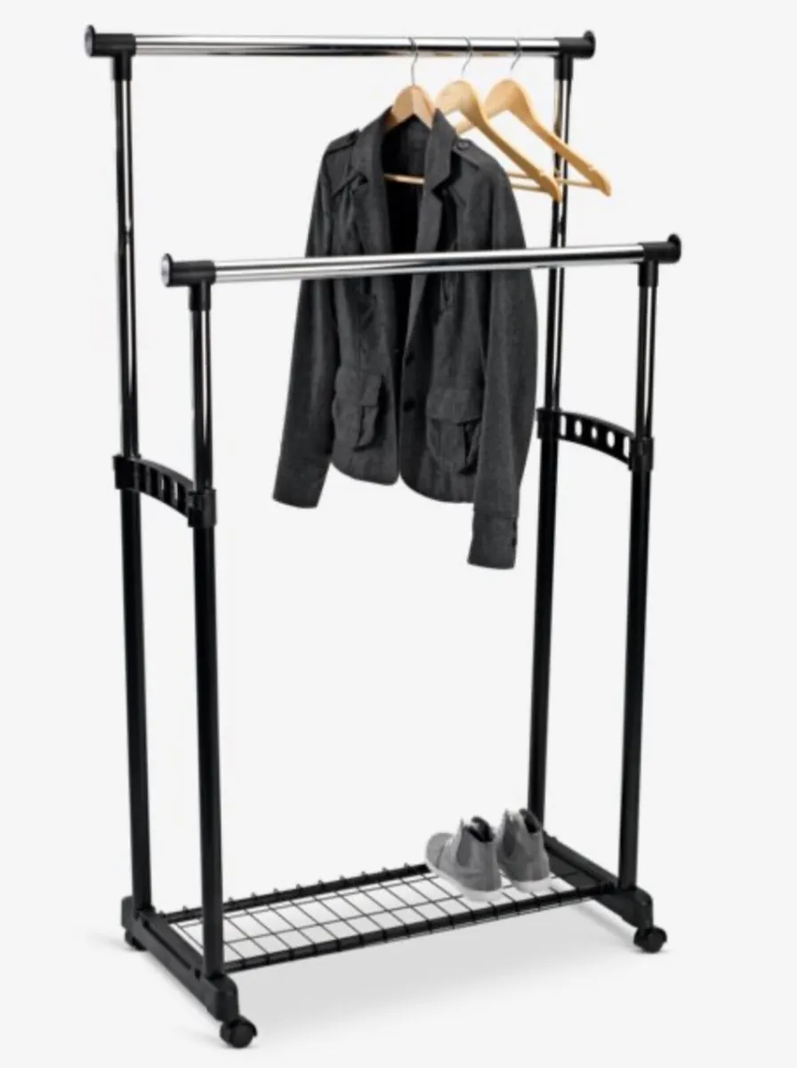 4 Clothing Rails