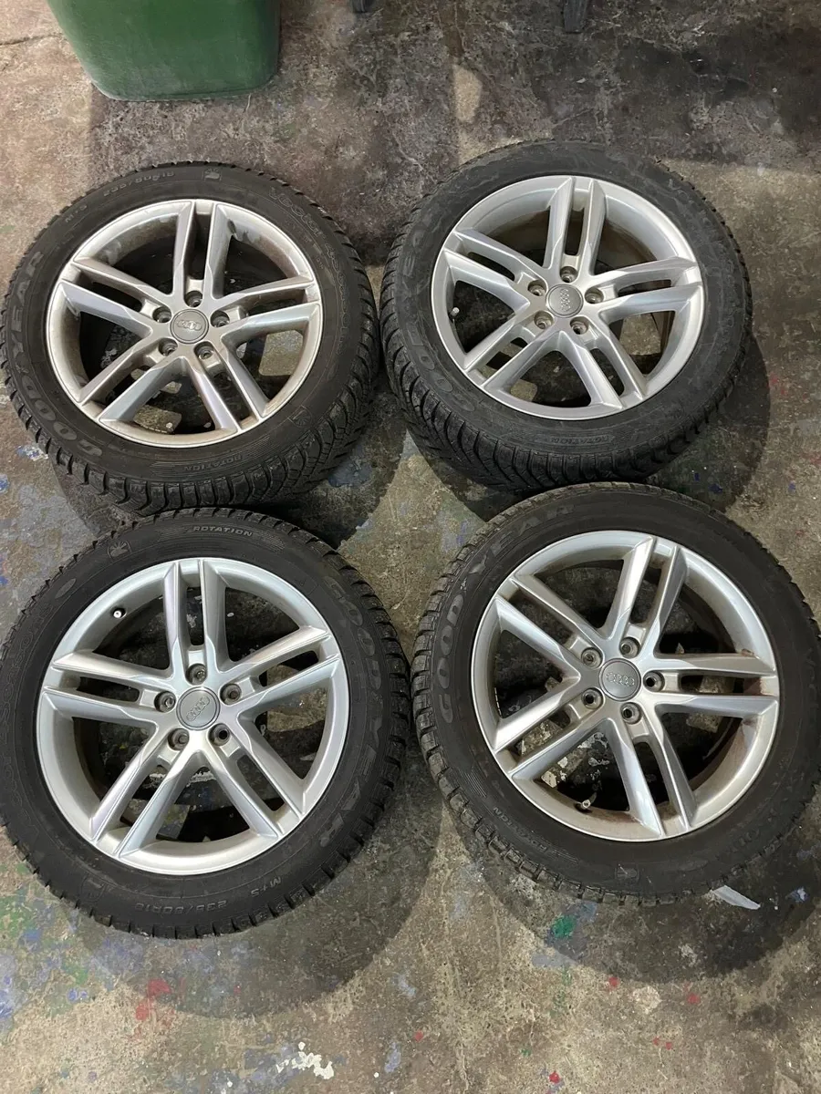 Audi Q3 S Line Quattro Alloys 235/50/18 - Image 1