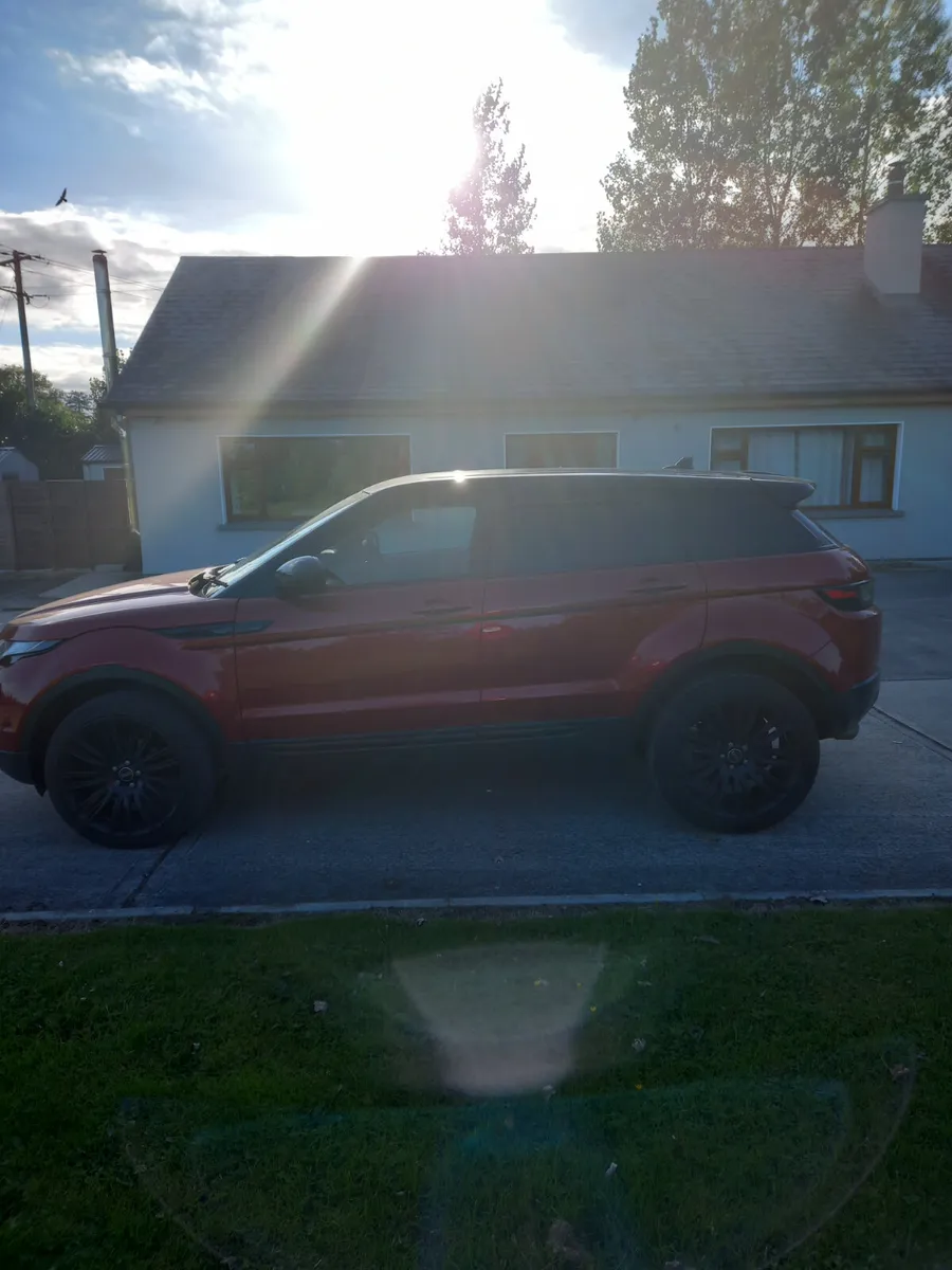 2015 Land Rover Range Rover Evoque - Image 4