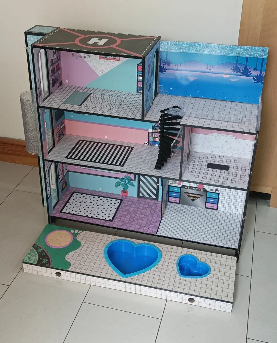 LOL doll house - Image 1