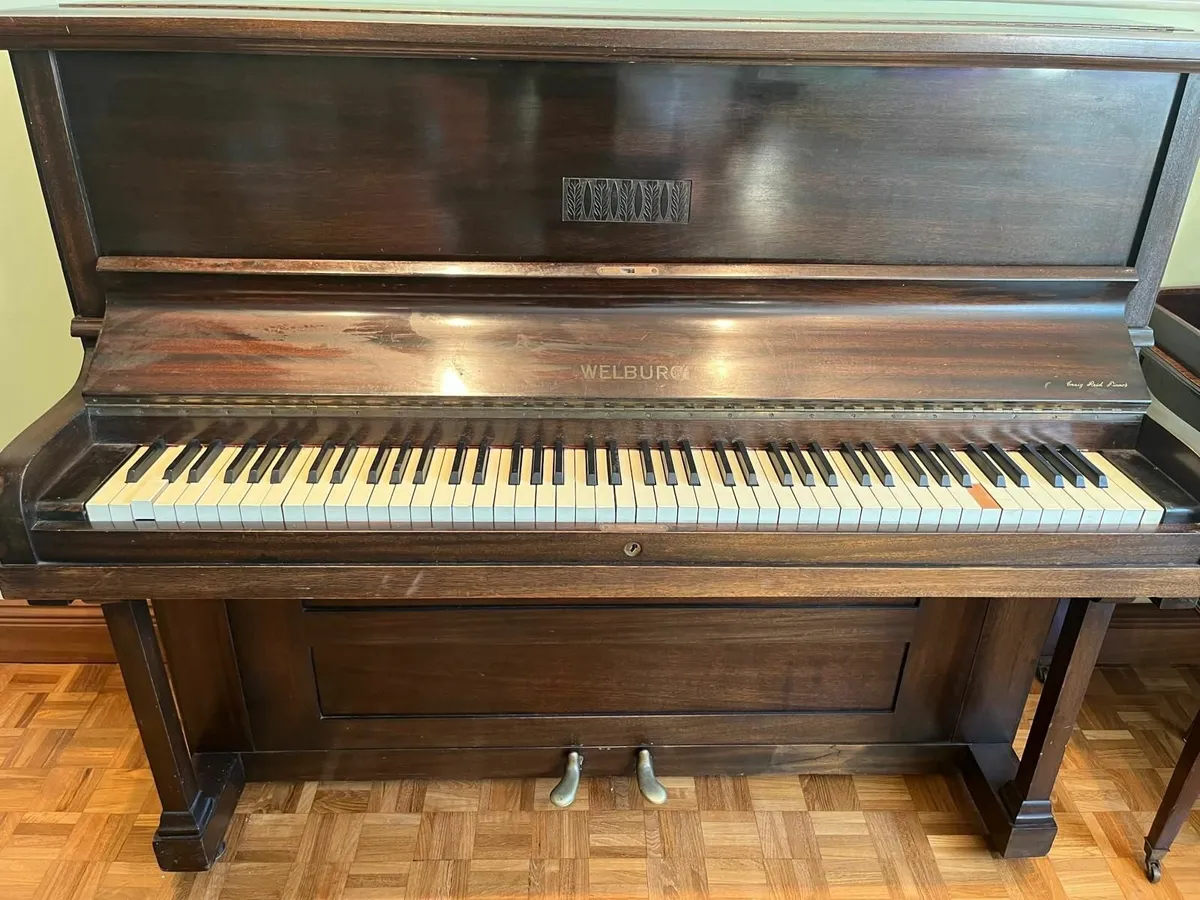piano - Image 1