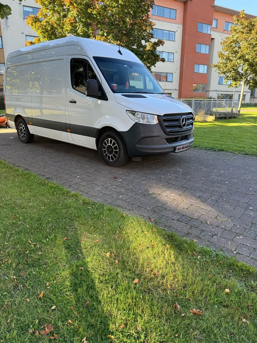 Mercedes sprinter mwb - Image 1