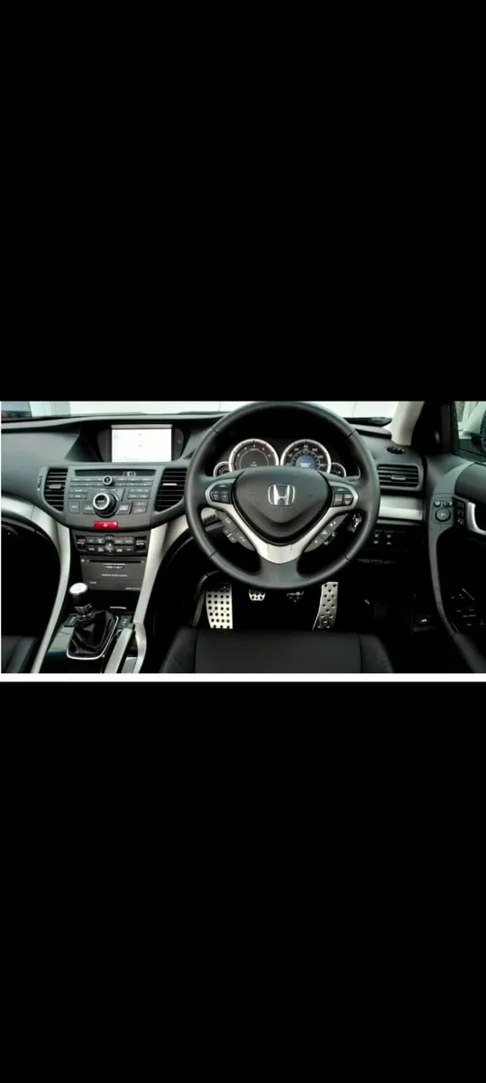 Honda Accord 2010 - Image 1