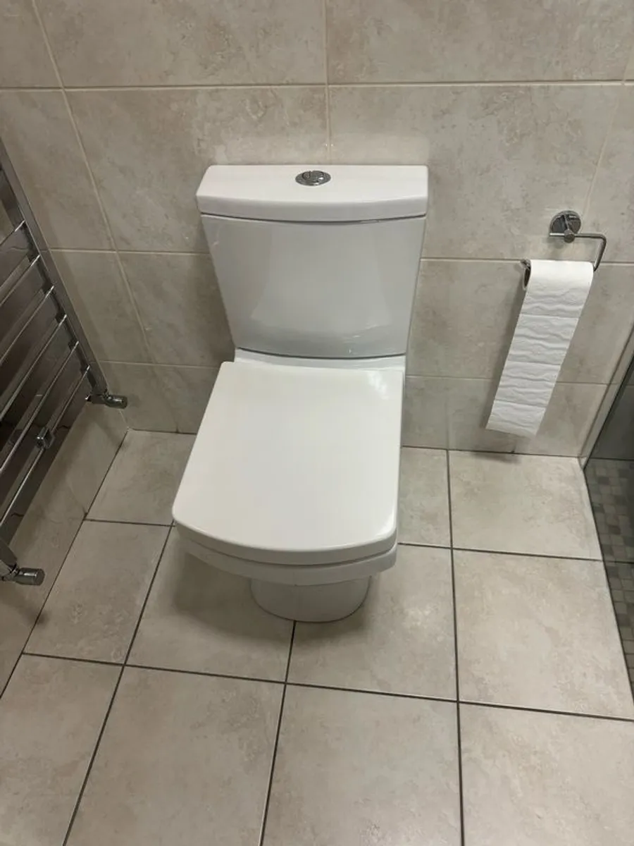 toilet - Image 2