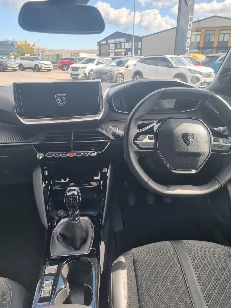 2024 Peugeot 2008 Allure 1.2 low mileage - Image 3