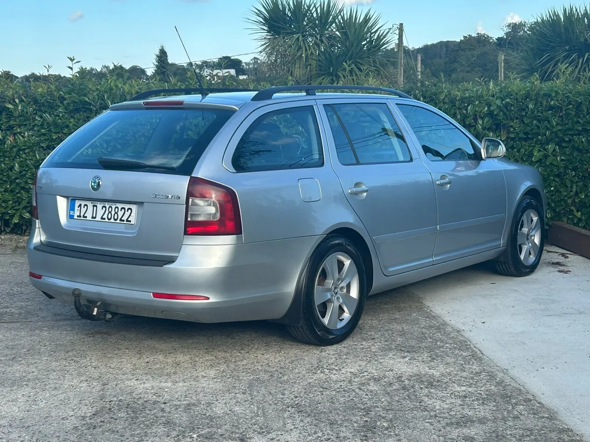 Skoda Octavia Estate - Image 2