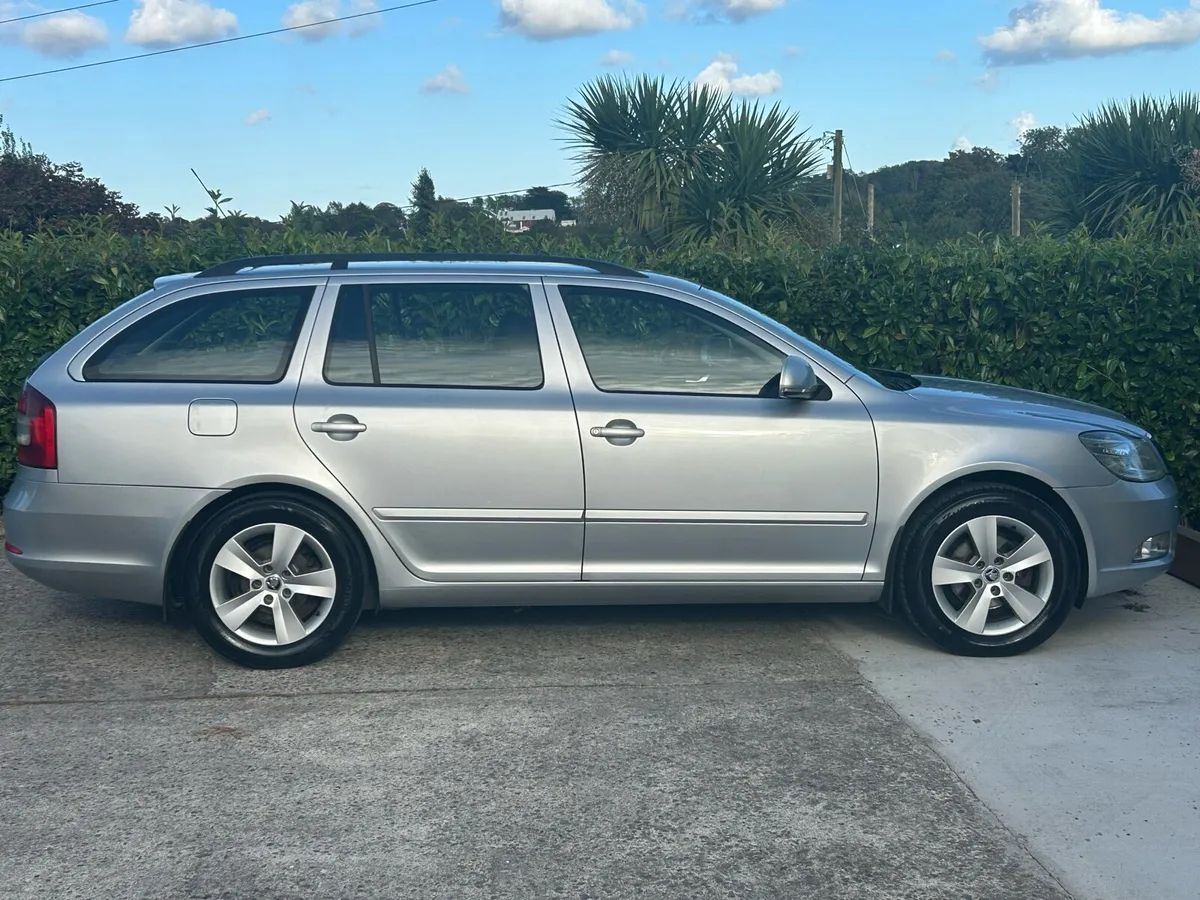 Skoda Octavia Estate - Image 3