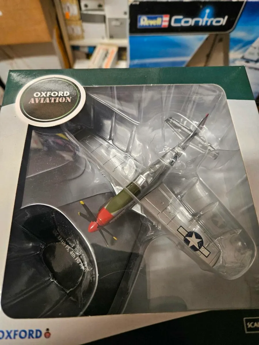 Corgi Oxford American WW2 P51 Mustang - Image 2