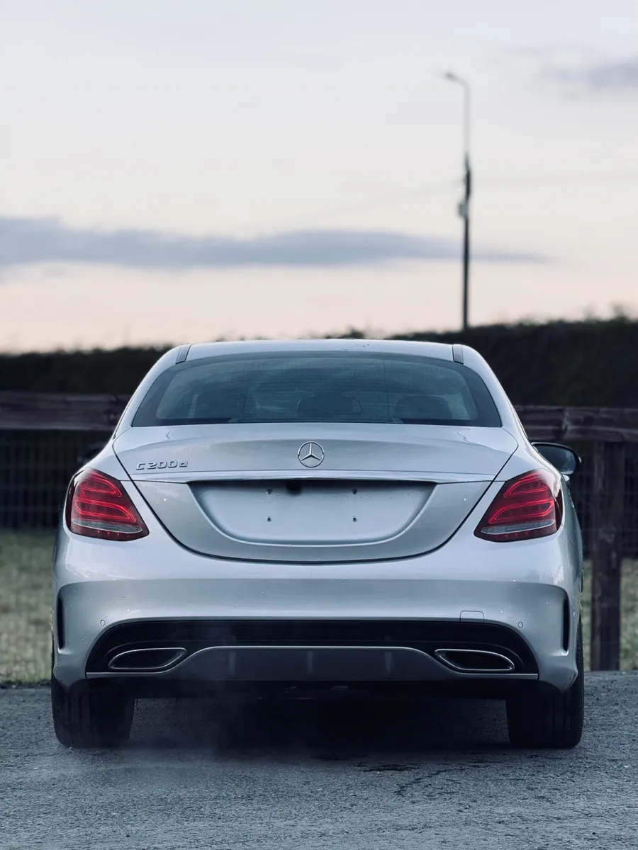 🌟 Mercedes C Class AMG Line 200d 2016 🌟 - Image 3