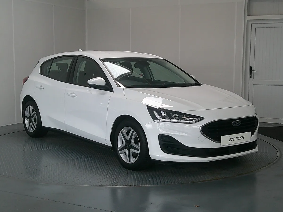Ford Focus 2022 - Image 1