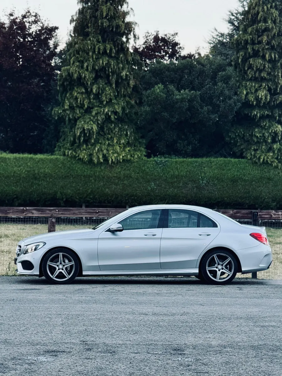 🌟 Mercedes C Class AMG Line 200d 2016 🌟 - Image 2