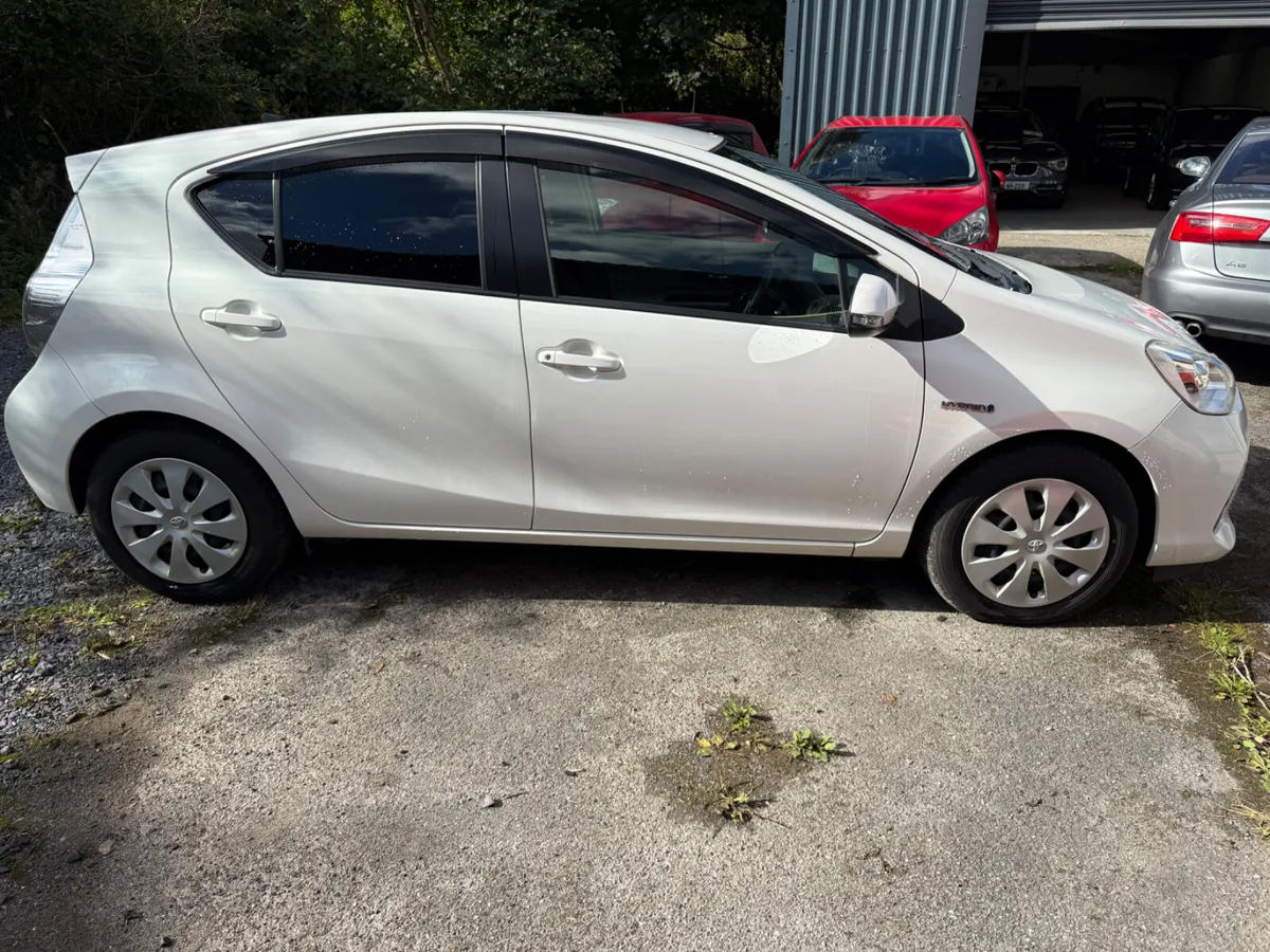 Toyota Aqua 2014/ hybrid/ low mileage - Image 3