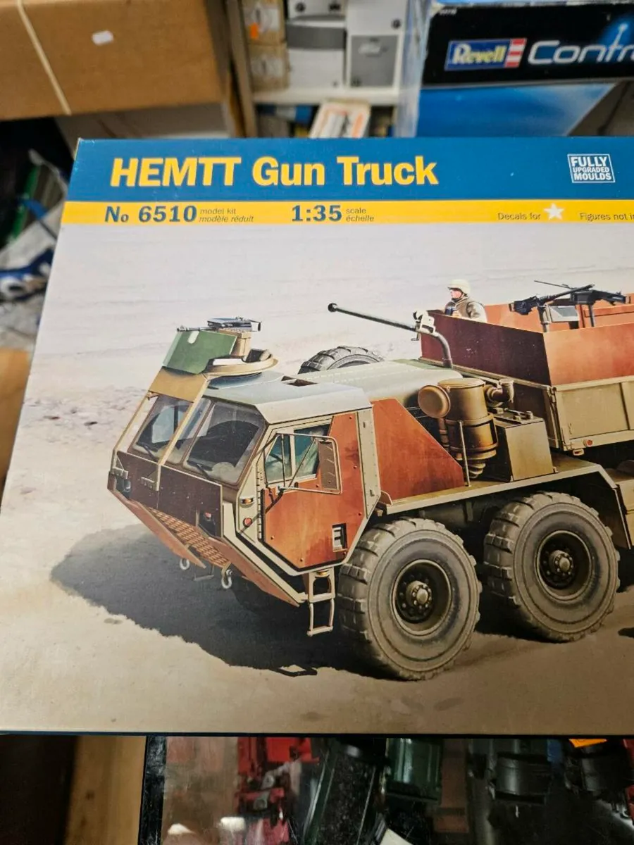 Airfix Italeri American Armoured Truck 1.35 - Image 2