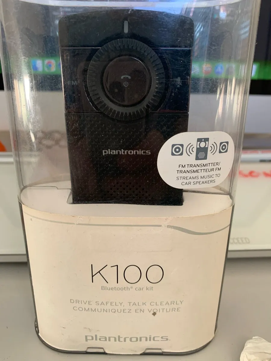 Plantronics K100 Bluetooth In-Car Speakerphone - Image 1