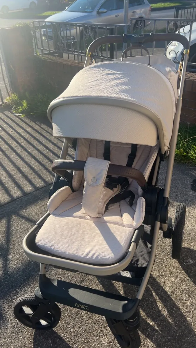Pram - Image 2