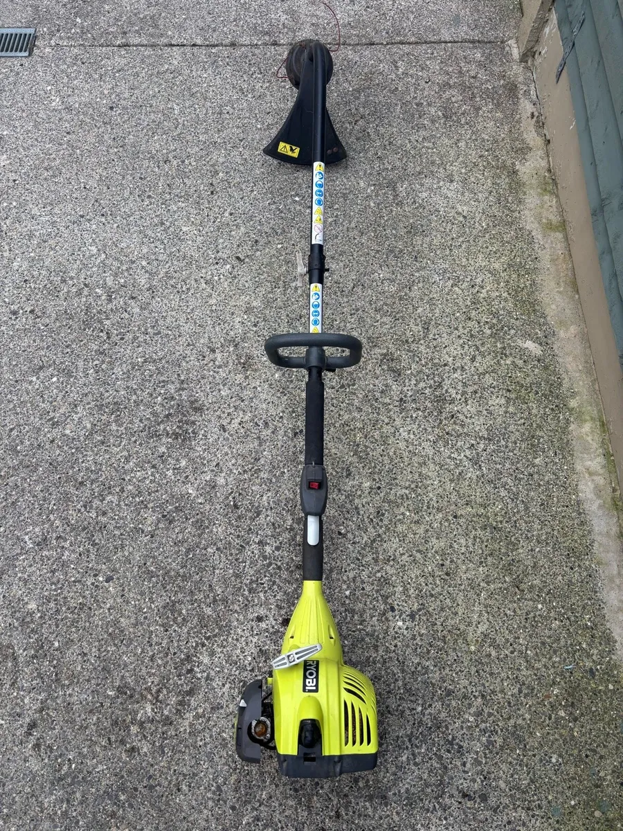 Petrol trimmer - Image 1