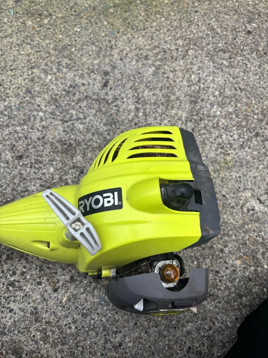 Petrol trimmer - Image 2